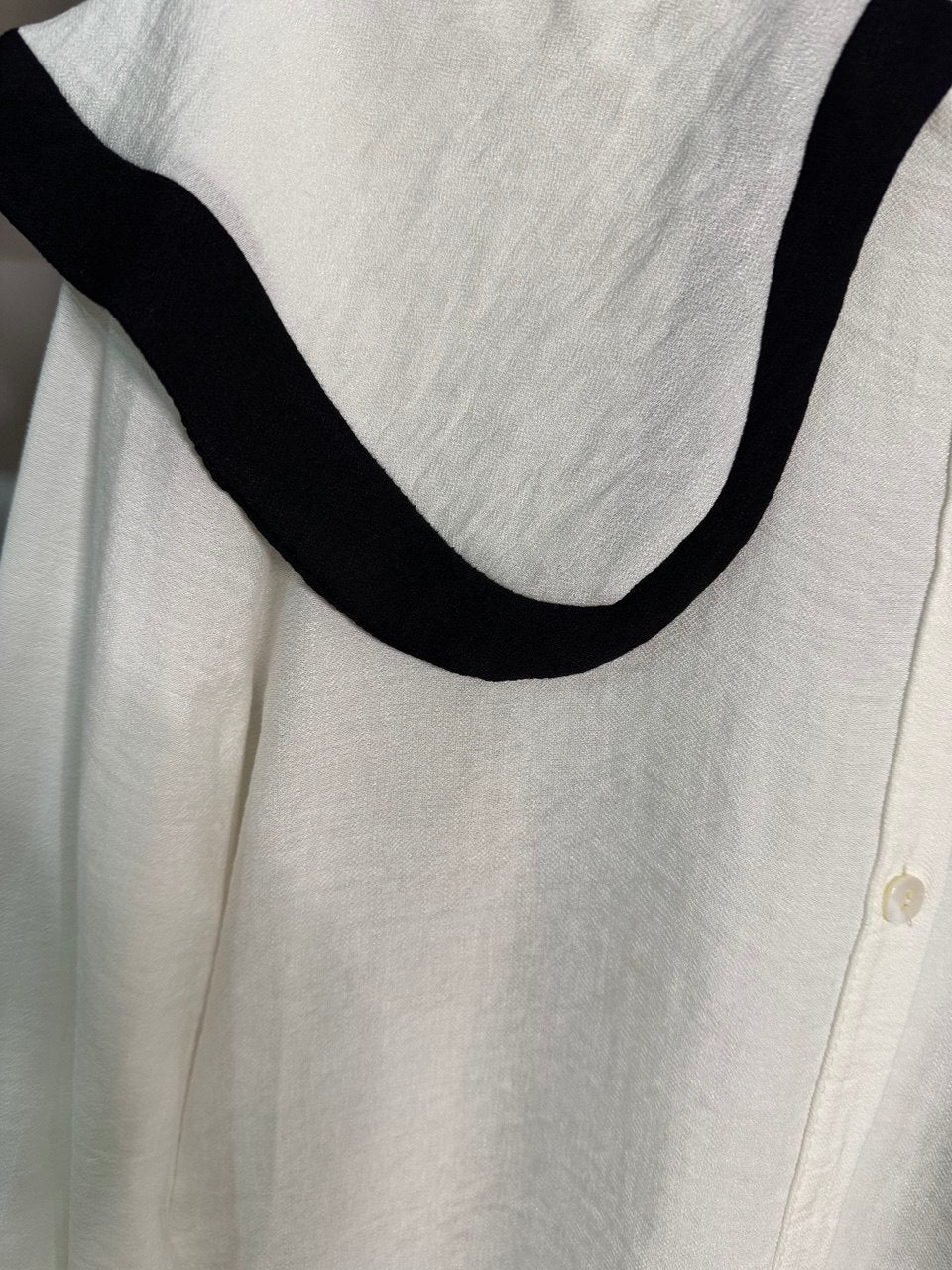 Camisa cuello bobo blanca