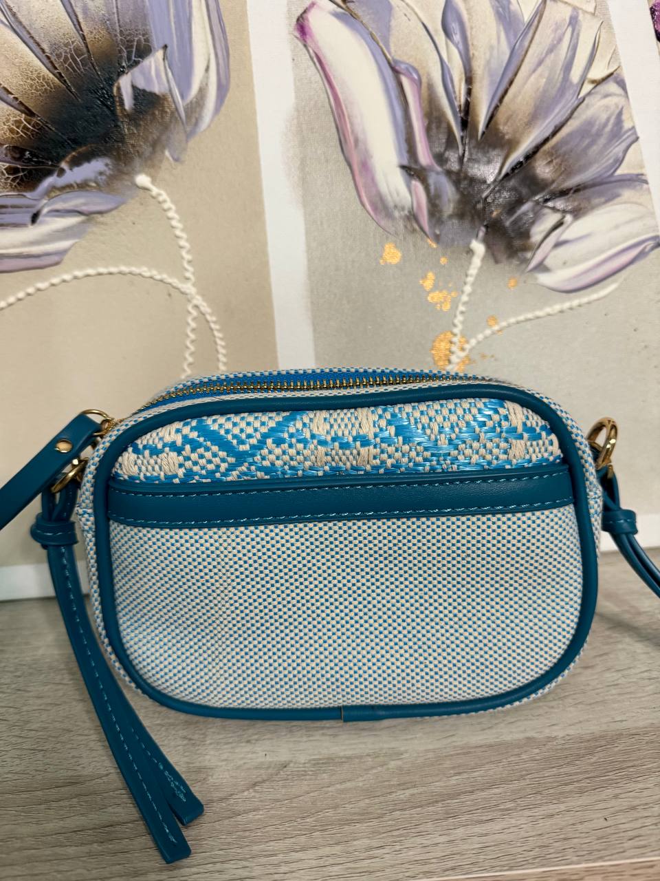 Bolso pequeño con cremallera