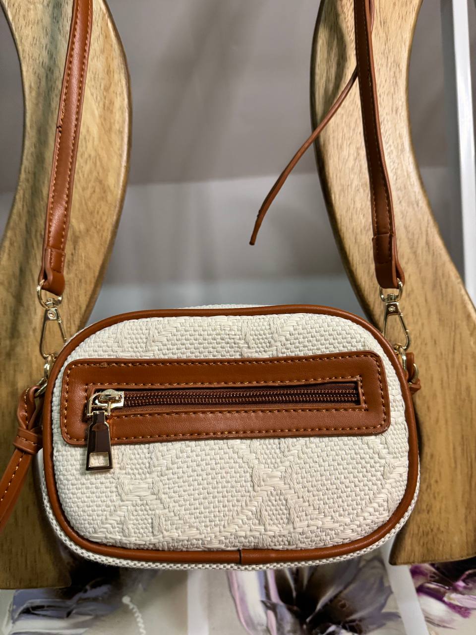 Bolso pequeño con cremallera