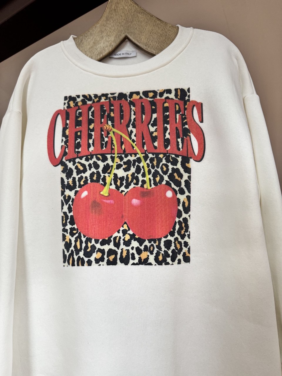 Cherry white sweatshirt