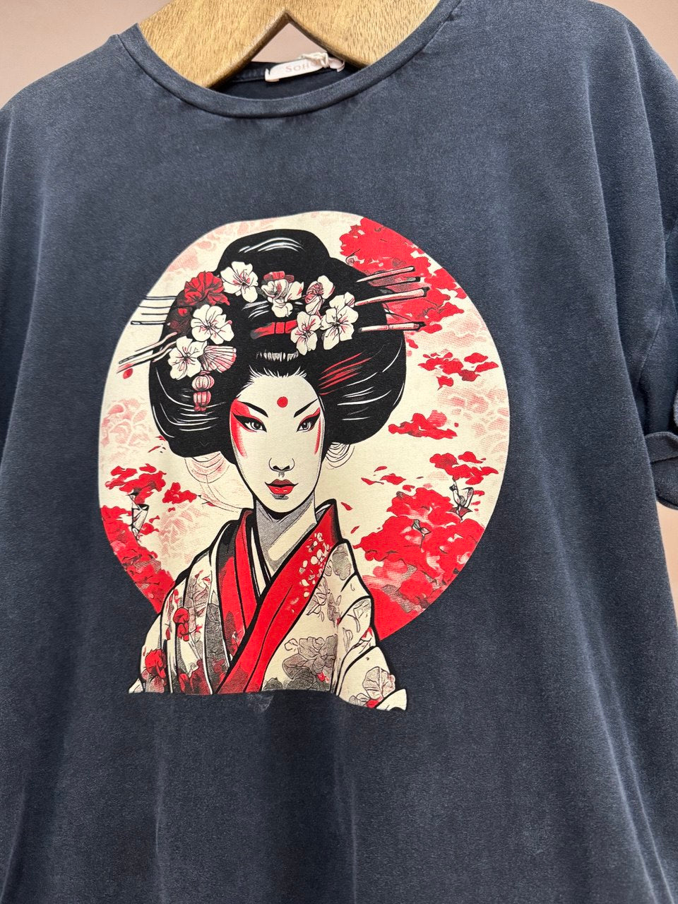 Grey Geisha T-shirt