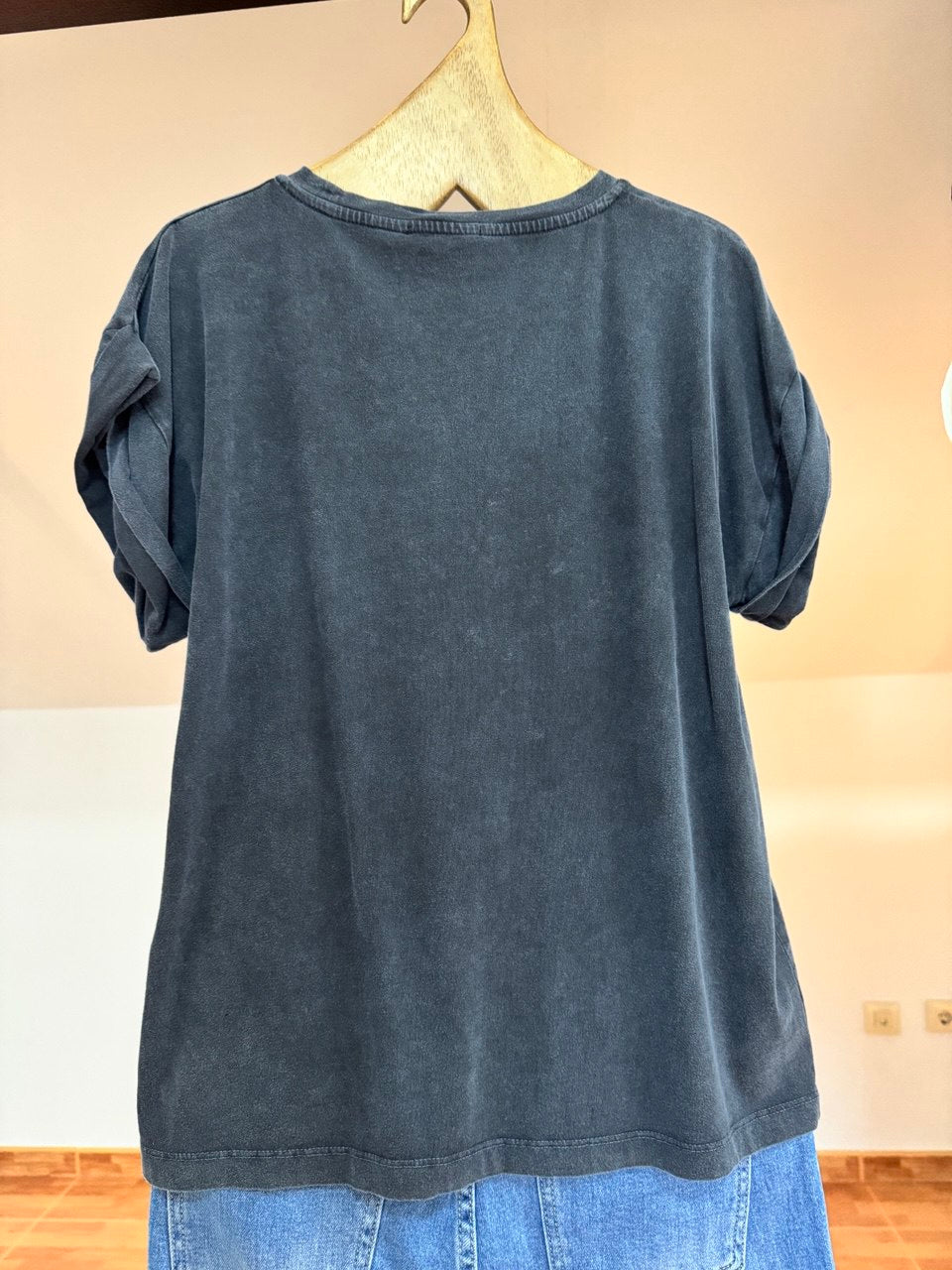 Grey Geisha T-shirt