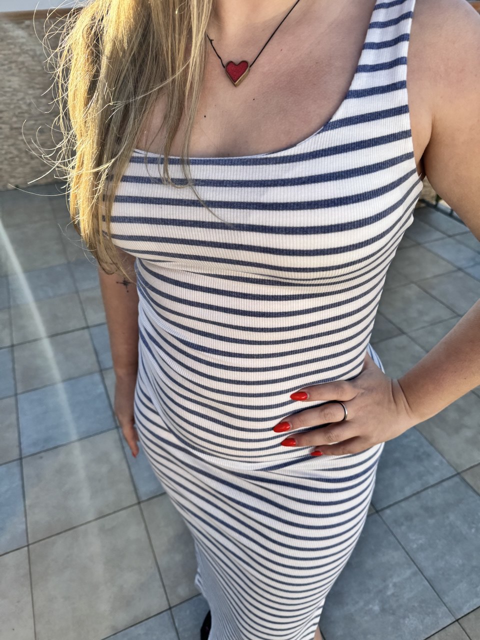 Vestido midi de rayas estilo navy