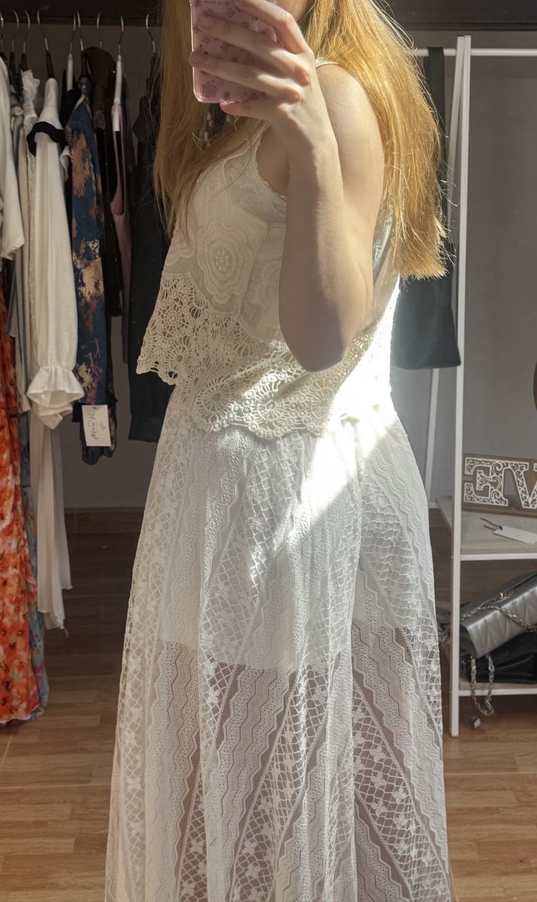 Falda pantalón de encaje