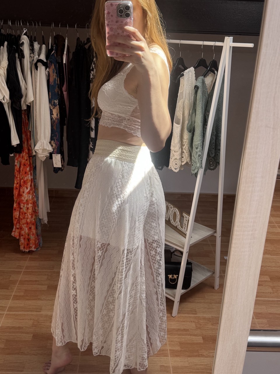 Falda pantalón de encaje