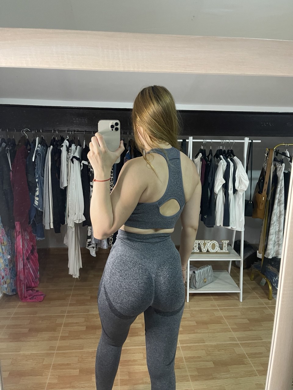 Conjunto deportivo push up Gris