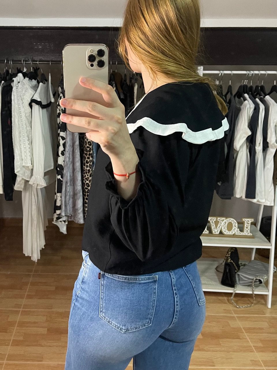 Camisa cuello bobo negra