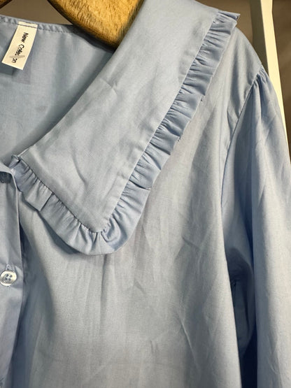Camisa cuello bebé azul
