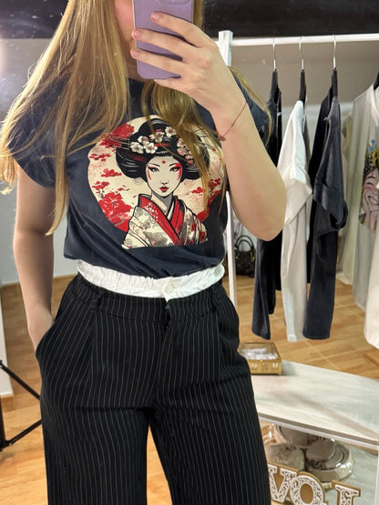Grey Geisha T-shirt