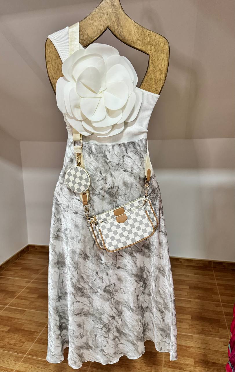 Top flower relief (black, beige, white and red)