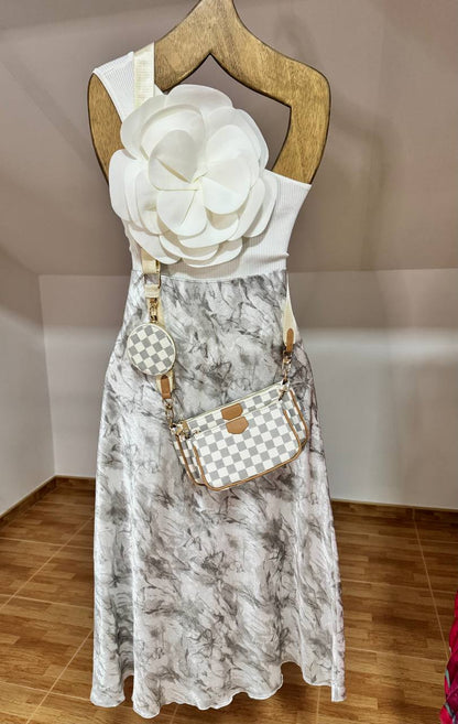 Top flower relief (black, beige, white and red)