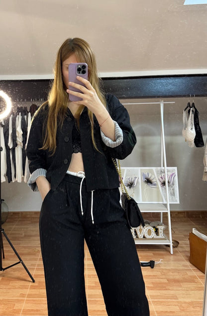 Conjunto chaqueta y pantalón palazzo