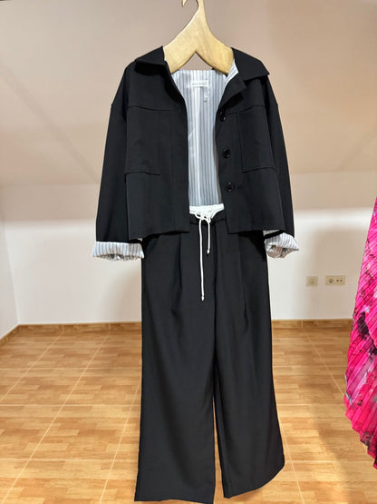 Conjunto chaqueta y pantalón palazzo