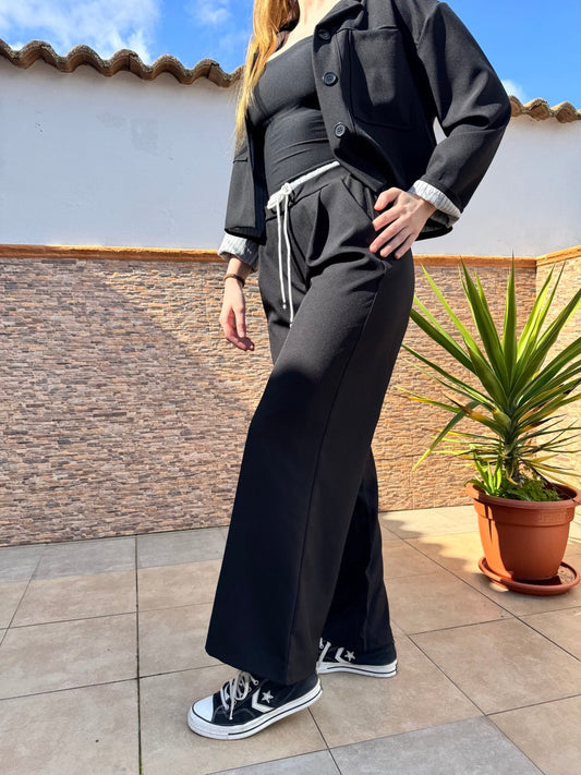 Conjunto chaqueta y pantalón palazzo
