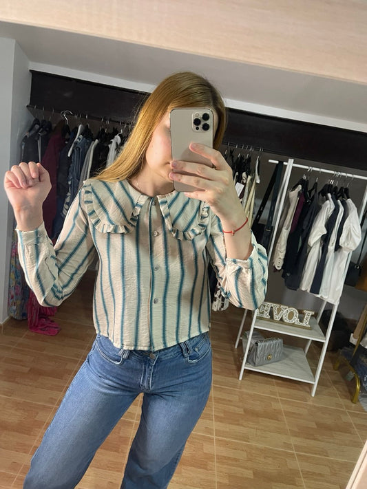 Camisa de rayas cuello bobo