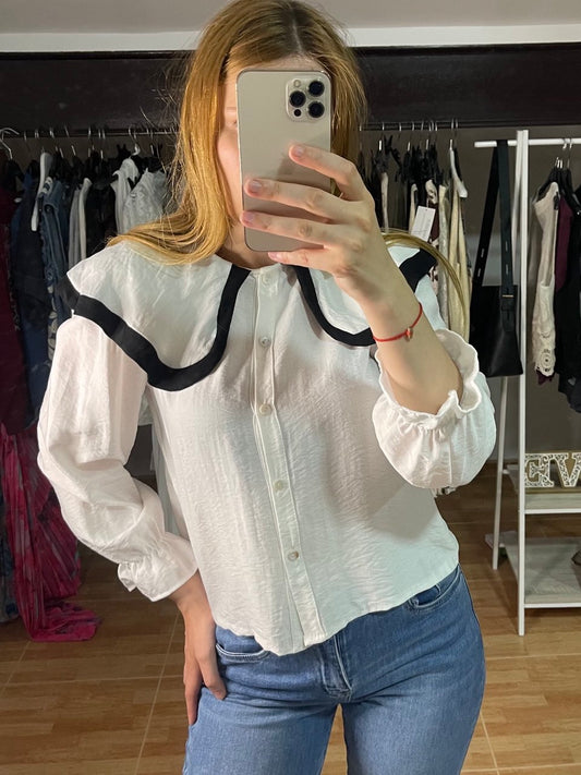 Camisa cuello bobo blanca