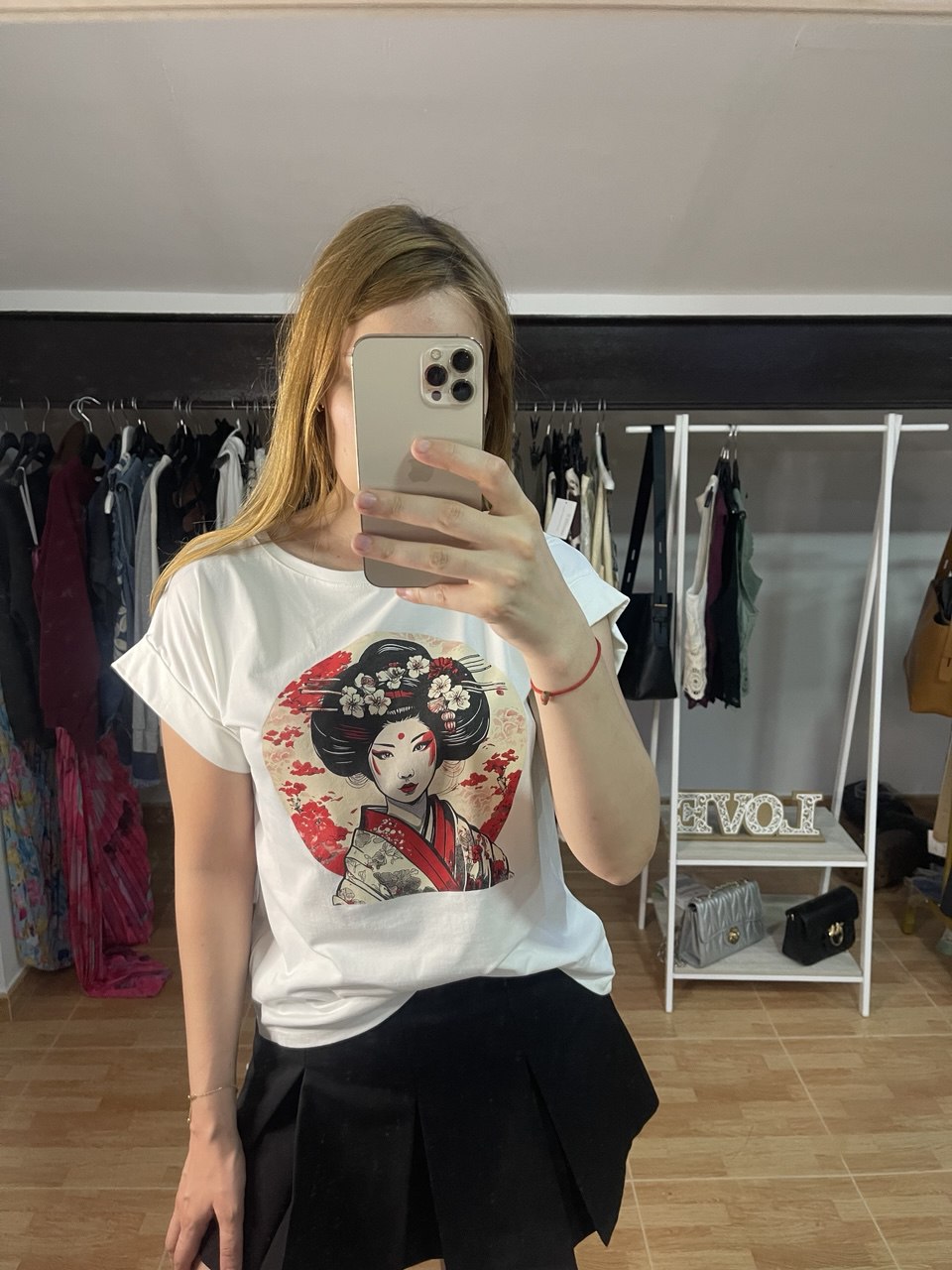 Camiseta blanca geisha