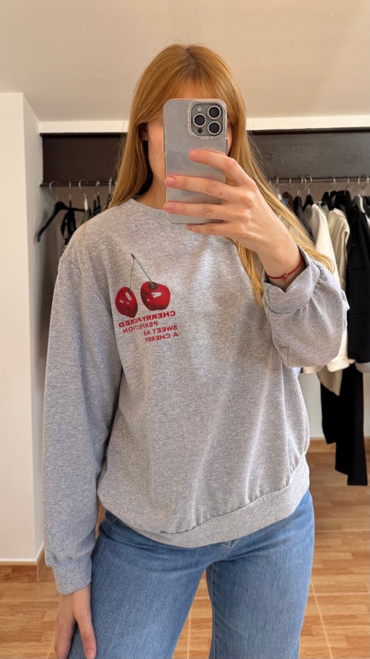 Sudadera gris oversize cherry