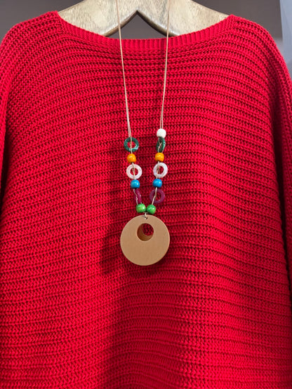 Jersey Rojo de Punto con Colgante