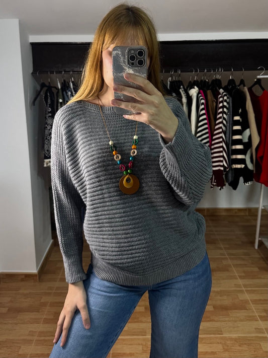 Jersey gris de Punto con Colgante